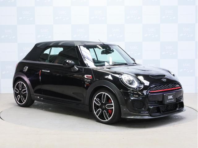 ＭＩＮＩ ジョンクーパーワークス　コンバーチブル　禁煙１オーナー　ＪＣＷ１８ＡＷ　３Ｄデザイン製前後カーボンスポイラー　ユニオンジャックソフトトップ　アダプティブＬＥＤヘッドライト　イルミネーテッドダッシュ　ＨＤＤナビ　バックカメラ　パークアシスト（41枚目）