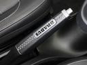 ＢＲＡＢＵＳ　スポーツ　禁煙　黒革シート　シートヒーター　バックカメラ　車両近接・車線逸脱警告　リアコーナーセンサー　ＵＳＢ入力端子　Ｂｌｕｅｔｏｏｔｈ　ブラバス製シフトノブ　ブラバス製サイドブレーキレバー　ブラバス製ＡＷ（14枚目）
