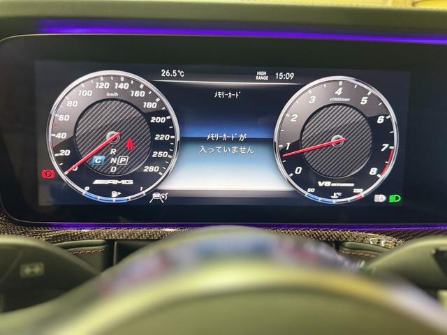 Ｇクラス Ｇ６３　エディション１　１００台限定車　ナイトＰＫＧ　ＡＭＧ２２インチＡＷ　専用デザインシートシートヒーター＆ベンチレーター　サンルーフ　ＡＣルーバーアンビエントライト　デジタルインナーミラー（15枚目）