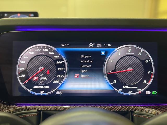 Ｇクラス Ｇ６３　エディション１　１００台限定車　ナイトＰＫＧ　ＡＭＧ２２インチＡＷ　専用デザインシートシートヒーター＆ベンチレーター　サンルーフ　ＡＣルーバーアンビエントライト　デジタルインナーミラー（25枚目）