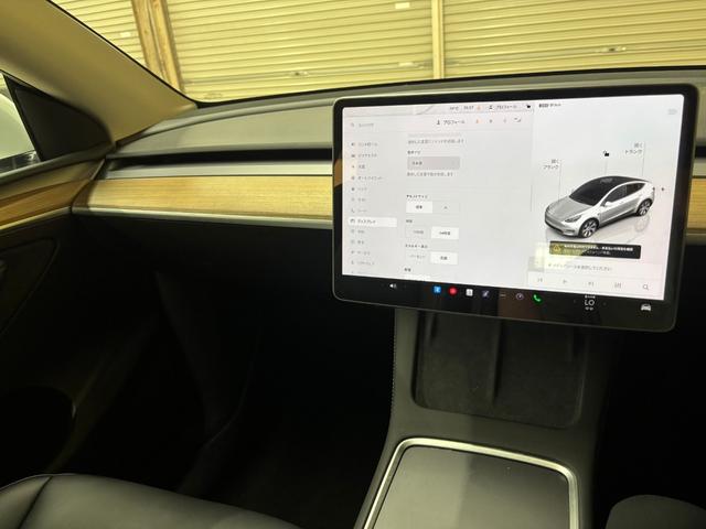 モデルＹ ＲＷＤ　オートパイロット　パワーバックドア　バックカメラ　サイドカメラ　フロントカメラ　ガラスルーフ　ＥＴＣ　シートヒータ　ステアリングヒーター　Ｂｌｕｅｔｏｏｔｈオーディオ　パワーシート（15枚目）