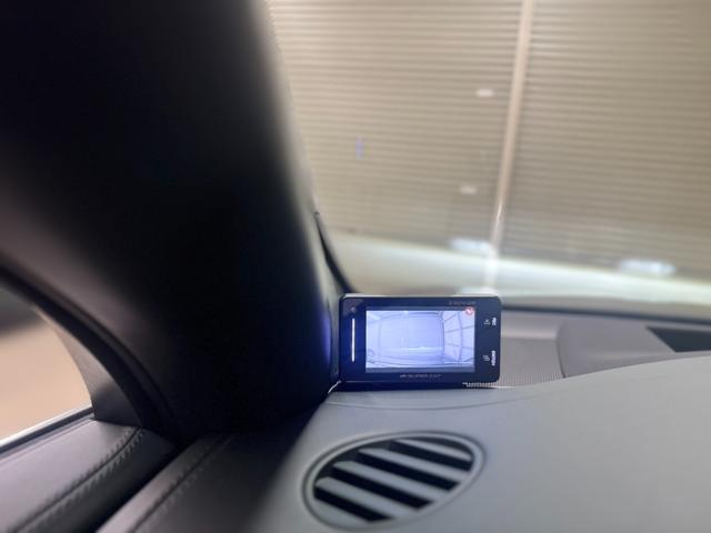 ベンテイガ Ｖ８　左ハンドル　マリナードライビングスペック　２２インチＡＷ　パノラマルーフ（24枚目）