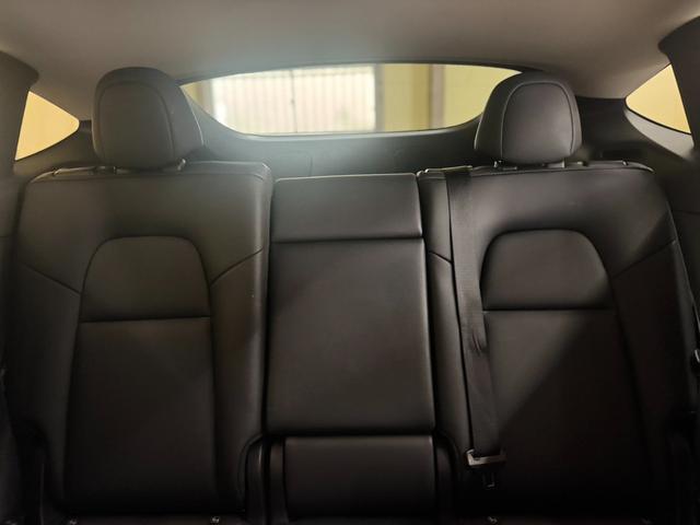 モデルＹ ベースグレード　メーカー保証継承対象車　ブラックレザー　Ｆ＆Ｒスポイラー　純正オプション１９インチホイール（18枚目）