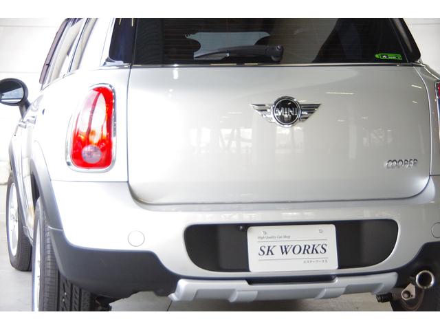 MINI クーパー クロスオーバー クリスタルシルバー×ブラックルーフ・純正OPオフロードデザインキット・カロッツェリアナビ・地デジ・Bカメラ・保証書・取説・記録簿・スペアキー完備・ボディコーティング施工済(26枚目)