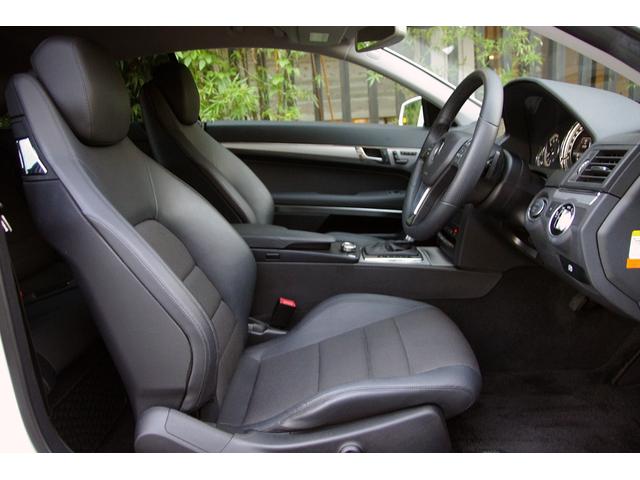 Ｅクラス Ｅ２５０　ブルーエフィシェンシー　クーペ　ＡＭＧスポーツＰＫＧ・レーダーセーフティＰＫＧ・ダイナミックハンドリングＰＫＧ・純正ナビ・地デジ・Ｂカメラ・Ｂｌｕｅｔｏｏｔｈオーディオ・ボディコーティング施工済（14枚目）