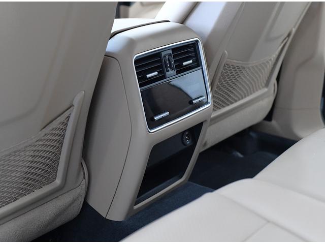 カイエン スポーツクロノパッケージ　スポーツクロノＰＫＧ　禁煙　スポーツテールパイプ　インストルメントダイヤル　社外ＴＶチューナー　スペアキー（18枚目）