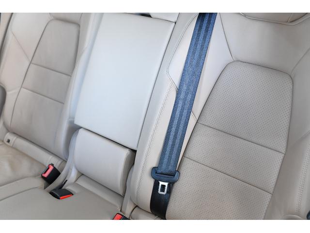 カイエン スポーツクロノパッケージ　スポーツクロノＰＫＧ　禁煙　スポーツテールパイプ　インストルメントダイヤル　社外ＴＶチューナー　スペアキー（20枚目）