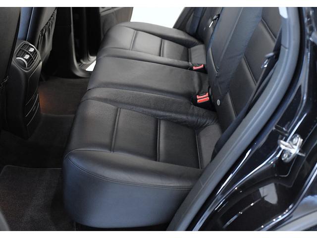 カイエン ベースグレード　右ハンドル　２０２２年製ミシュランタイヤ　禁煙　室内保管　ＥＴＣ　ナビ　リアアルミスキッドプレート（14枚目）