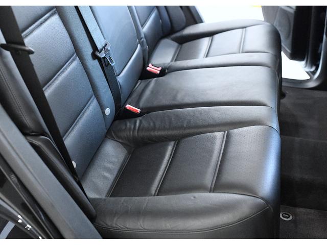 カイエン ベースグレード　右ハンドル　２０２２年製ミシュランタイヤ　禁煙　室内保管　ＥＴＣ　ナビ　リアアルミスキッドプレート（16枚目）