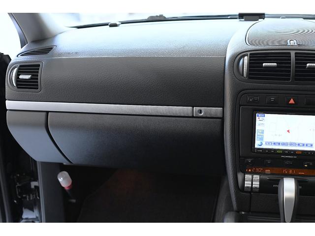 カイエン ベースグレード　右ハンドル　２０２２年製ミシュランタイヤ　禁煙　室内保管　ＥＴＣ　ナビ　リアアルミスキッドプレート（23枚目）