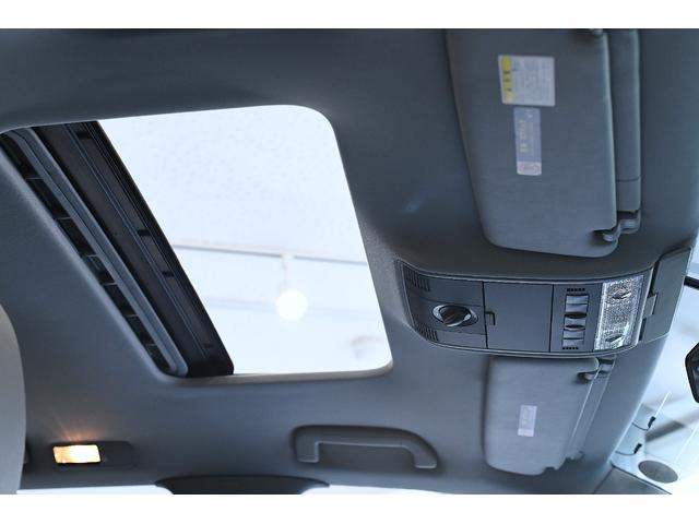 カイエン ベースグレード　右ハンドル　２０２２年製ミシュランタイヤ　禁煙　室内保管　ＥＴＣ　ナビ　リアアルミスキッドプレート（24枚目）