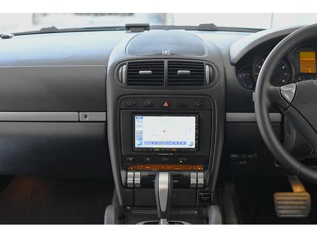 カイエン ベースグレード　右ハンドル　２０２２年製ミシュランタイヤ　禁煙　室内保管　ＥＴＣ　ナビ　リアアルミスキッドプレート（26枚目）