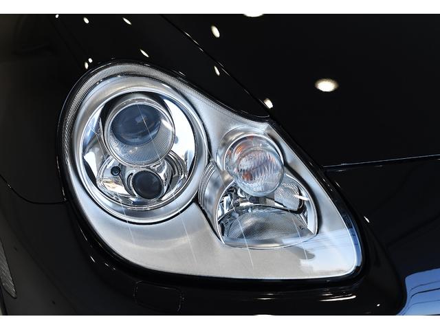 カイエン ベースグレード　右ハンドル　２０２２年製ミシュランタイヤ　禁煙　室内保管　ＥＴＣ　ナビ　リアアルミスキッドプレート（42枚目）