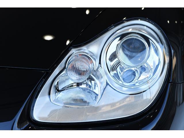 カイエン ベースグレード　右ハンドル　２０２２年製ミシュランタイヤ　禁煙　室内保管　ＥＴＣ　ナビ　リアアルミスキッドプレート（44枚目）