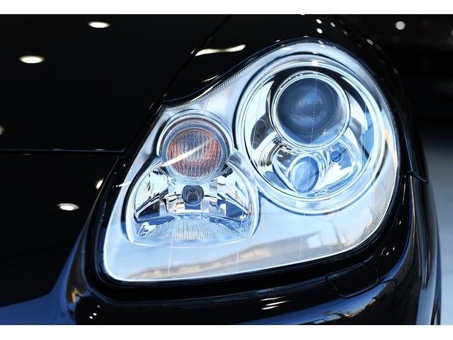 カイエン ベースグレード　右ハンドル　２０２２年製ミシュランタイヤ　禁煙　室内保管　ＥＴＣ　ナビ　リアアルミスキッドプレート（45枚目）