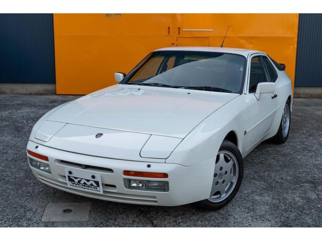 ポルシェ ９４４