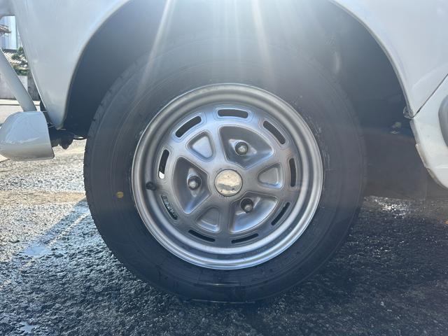 ４ ＧＴＬ　★新品グリル交換済み★新品ヘッドライトレンズ交換済み★ホイール塗装済み★Ａ／Ｃ完備★（17枚目）