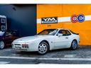 PORSCHE 944