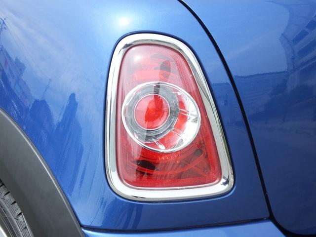 ＭＩＮＩ クーパーＳ　クーペ　レザーシート・ｃａｒｒｏｚｚｅｒｉａ製Ｂｌｕｅｔｏｏｔｈ接続対応地デジナビ・インナーブラックヘッドライト・可倒式アームレスト・純正１７インチアルミホイール・アクティブリアスポイラー・ＥＴＣ（46枚目）