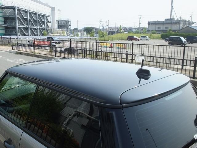 ＭＩＮＩ クーパー　ベーカーストリート　弊社ユーザー様買取・特別限定仕様車・専用ボディーカラー・専用装備品・ＰＯＤＩＵＭ製ダウンサス・ブラックヘッドライト＆テールランプリング・可倒式アームレスト・１６ｉｎＡＷ・ショートアンテナ・ＥＴＣ（18枚目）