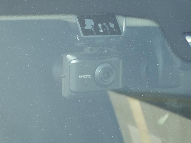 ＭＩＮＩ クーパー　ベーカーストリート　弊社ユーザー様買取・特別限定仕様車・専用ボディーカラー・専用装備品・ＰＯＤＩＵＭ製ダウンサス・ブラックヘッドライト＆テールランプリング・可倒式アームレスト・１６ｉｎＡＷ・ショートアンテナ・ＥＴＣ（67枚目）