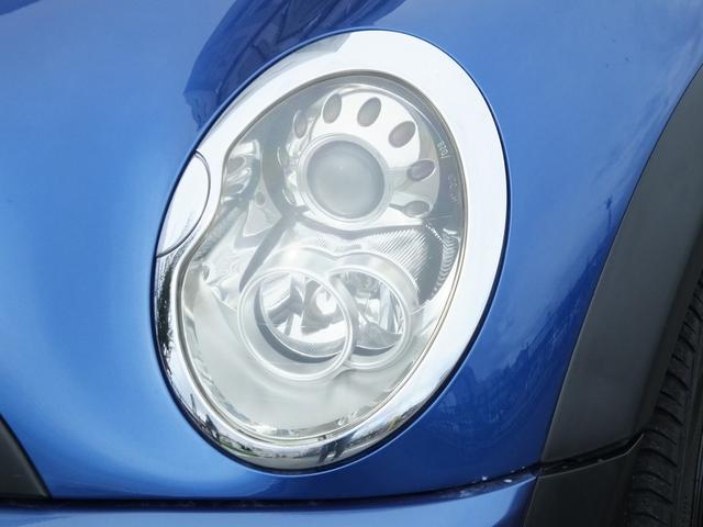ＭＩＮＩ クーパーＳ　弊社ユーザー様買取・クロノメーターＰＫＧ・６ＭＴ・ＣＡＢＡＮＡ製シートカバー・地デジナビ・バックカメラ・ＭＯＭＯシフトノブ＆サイドブレーキブリップ・１７ｉｎブラックＡＷ・ビックエアスクープ・ＥＴＣ（32枚目）