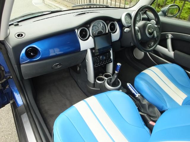 ＭＩＮＩ クーパーＳ　弊社ユーザー様買取・クロノメーターＰＫＧ・６ＭＴ・ＣＡＢＡＮＡ製シートカバー・地デジナビ・バックカメラ・ＭＯＭＯシフトノブ＆サイドブレーキブリップ・１７ｉｎブラックＡＷ・ビックエアスクープ・ＥＴＣ（46枚目）