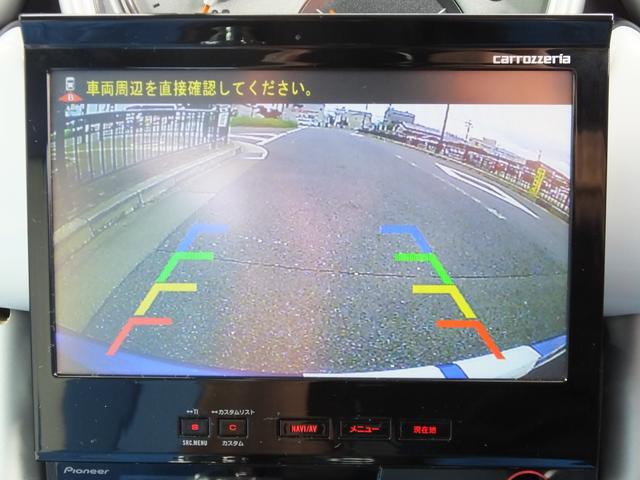 ＭＩＮＩ クーパーＳ　弊社ユーザー様買取・クロノメーターＰＫＧ・６ＭＴ・ＣＡＢＡＮＡ製シートカバー・地デジナビ・バックカメラ・ＭＯＭＯシフトノブ＆サイドブレーキブリップ・１７ｉｎブラックＡＷ・ビックエアスクープ・ＥＴＣ（59枚目）