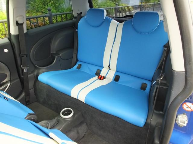 ＭＩＮＩ クーパーＳ　弊社ユーザー様買取・クロノメーターＰＫＧ・６ＭＴ・ＣＡＢＡＮＡ製シートカバー・地デジナビ・バックカメラ・ＭＯＭＯシフトノブ＆サイドブレーキブリップ・１７ｉｎブラックＡＷ・ビックエアスクープ・ＥＴＣ（68枚目）