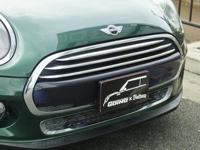 ＭＩＮＩ クーパー　ＫＥＮＷＯＯＤ製前後ドラレコ・ユニオンジャックサイドミラーカバー・ホワイトルーフ・純正１５インチアルミホイール・ロングアンテナ・メッキトランクリッド・ヘッドライトコーティング済み・ＥＴＣ（32枚目）