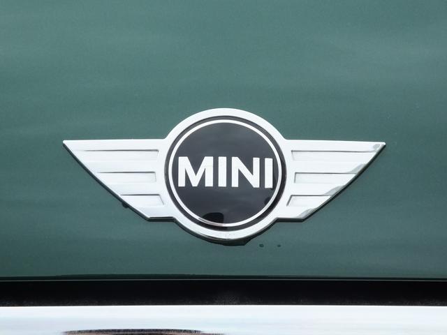 ＭＩＮＩ クーパー　ＫＥＮＷＯＯＤ製前後ドラレコ・ユニオンジャックサイドミラーカバー・ホワイトルーフ・純正１５インチアルミホイール・ロングアンテナ・メッキトランクリッド・ヘッドライトコーティング済み・ＥＴＣ（33枚目）