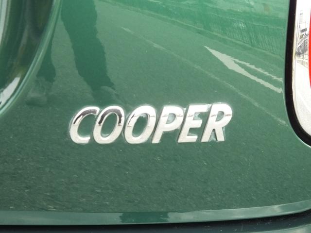 ＭＩＮＩ クーパー　ＫＥＮＷＯＯＤ製前後ドラレコ・ユニオンジャックサイドミラーカバー・ホワイトルーフ・純正１５インチアルミホイール・ロングアンテナ・メッキトランクリッド・ヘッドライトコーティング済み・ＥＴＣ（42枚目）