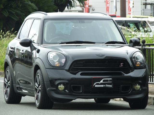 ＭＩＮＩ クーパーＳ　クロスオーバー　ＪＣＷ仕様・６ＭＴ・ＪＣＷフルエアロ・ＪＣＷ１８インチアルミホイール・メッキ部ブラックアウトカスタム・インナーブラックヘッドライト・ブルーステッチシート・可倒式アームレスト・ショートアンテナ・ＥＴＣ（15枚目）