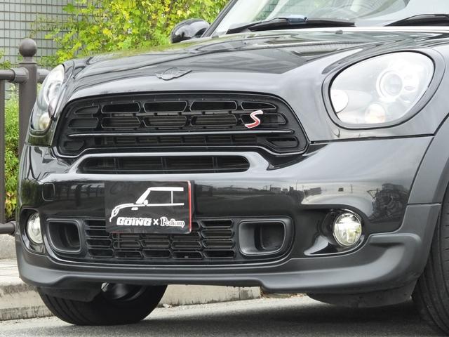 ＭＩＮＩ クーパーＳ　クロスオーバー　ＪＣＷ仕様・６ＭＴ・ＪＣＷフルエアロ・ＪＣＷ１８インチアルミホイール・メッキ部ブラックアウトカスタム・インナーブラックヘッドライト・ブルーステッチシート・可倒式アームレスト・ショートアンテナ・ＥＴＣ（32枚目）