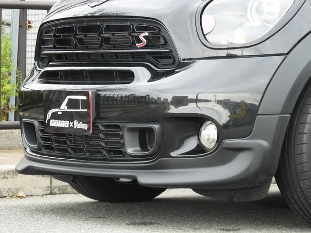 ＭＩＮＩ クーパーＳ　クロスオーバー　ＪＣＷ仕様・６ＭＴ・ＪＣＷフルエアロ・ＪＣＷ１８インチアルミホイール・メッキ部ブラックアウトカスタム・インナーブラックヘッドライト・ブルーステッチシート・可倒式アームレスト・ショートアンテナ・ＥＴＣ（33枚目）