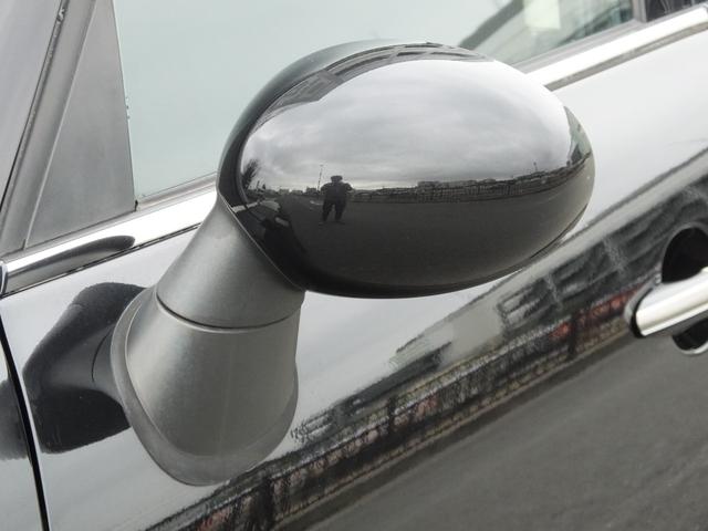 ＭＩＮＩ クーパーＳ　クロスオーバー　ＪＣＷ仕様・６ＭＴ・ＪＣＷフルエアロ・ＪＣＷ１８インチアルミホイール・メッキ部ブラックアウトカスタム・インナーブラックヘッドライト・ブルーステッチシート・可倒式アームレスト・ショートアンテナ・ＥＴＣ（36枚目）