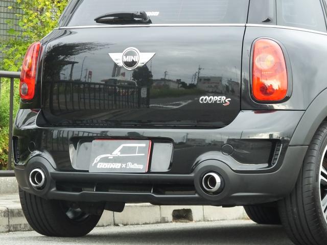ＭＩＮＩ クーパーＳ　クロスオーバー　ＪＣＷ仕様・６ＭＴ・ＪＣＷフルエアロ・ＪＣＷ１８インチアルミホイール・メッキ部ブラックアウトカスタム・インナーブラックヘッドライト・ブルーステッチシート・可倒式アームレスト・ショートアンテナ・ＥＴＣ（40枚目）