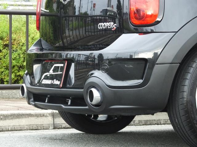 ＭＩＮＩ クーパーＳ　クロスオーバー　ＪＣＷ仕様・６ＭＴ・ＪＣＷフルエアロ・ＪＣＷ１８インチアルミホイール・メッキ部ブラックアウトカスタム・インナーブラックヘッドライト・ブルーステッチシート・可倒式アームレスト・ショートアンテナ・ＥＴＣ（41枚目）