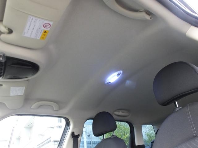 ＭＩＮＩ クーパーＳ　クロスオーバー　ＪＣＷ仕様・６ＭＴ・ＪＣＷフルエアロ・ＪＣＷ１８インチアルミホイール・メッキ部ブラックアウトカスタム・インナーブラックヘッドライト・ブルーステッチシート・可倒式アームレスト・ショートアンテナ・ＥＴＣ（78枚目）