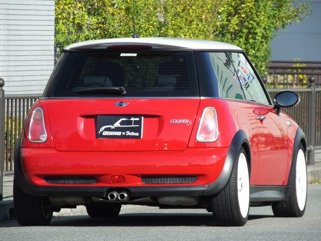 ＭＩＮＩ クーパーＳ　オートマフルオーバーホール済・弊社ユーザー様買取・ＣＡＢＡＮＡ製シートカバー・ＥＣＬＩＰＳフリップアップナビ・バックカメラ・セルスター製前後ドラレコ機能付きデジタルインナーミラー・１７ｉｎＡＷ・ＥＴＣ（8枚目）