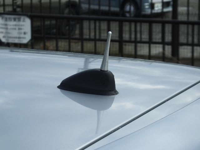 MINI クーパーS チェックメイト 弊社エンドユーザー様車両・特別限定仕様車・専用ボディーカラー・専用ハーフレザーシート・専用インテリアカラー・専用インテリアパネル・専用17インチアルミホイール・ショートアンテナ・ETC(19枚目)