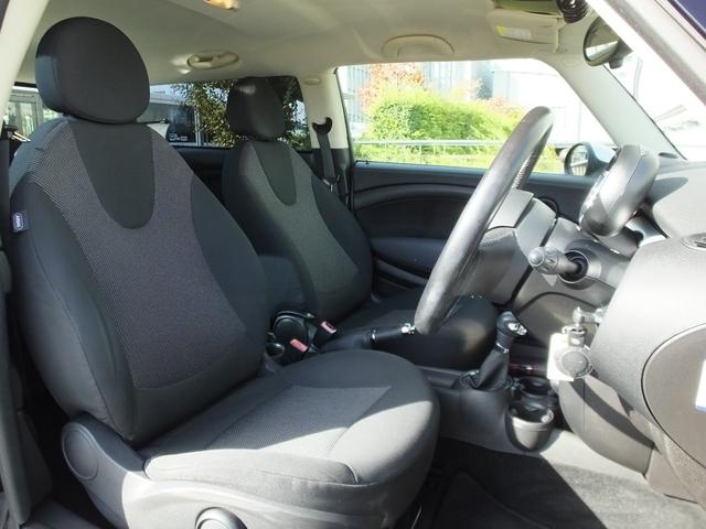 ＭＩＮＩ クーパー　クラブマン　新品ＰＯＤＩＵＭオリジナルリフトアップキット・新品ヘッドライトレンズ・ヘッドライトインナーチッピング塗装・新品ブロックタイヤ・１５ｉｎブラックホイール・ナビバックカメラ・可倒式ショートアンテナ・ＥＴＣ（51枚目）