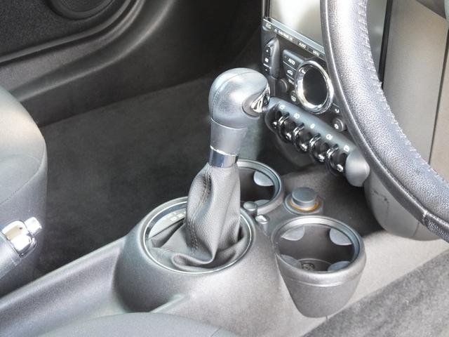 ＭＩＮＩ クーパー　クラブマン　新品ＰＯＤＩＵＭオリジナルリフトアップキット・新品ヘッドライトレンズ・ヘッドライトインナーチッピング塗装・新品ブロックタイヤ・１５ｉｎブラックホイール・ナビバックカメラ・可倒式ショートアンテナ・ＥＴＣ（53枚目）