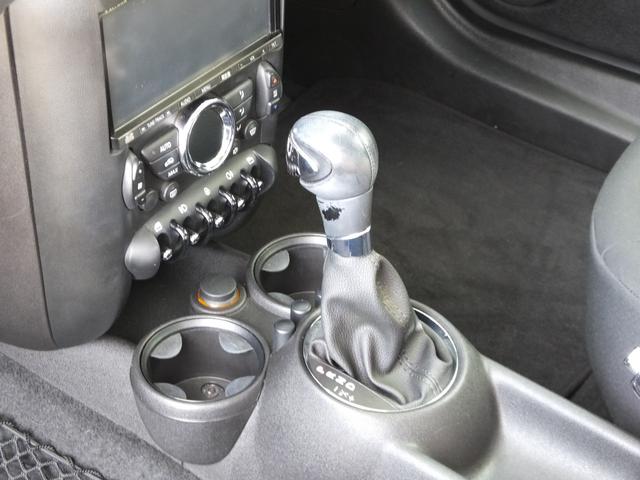 ＭＩＮＩ クーパー　クラブマン　新品ＰＯＤＩＵＭオリジナルリフトアップキット・新品ヘッドライトレンズ・ヘッドライトインナーチッピング塗装・新品ブロックタイヤ・１５ｉｎブラックホイール・ナビバックカメラ・可倒式ショートアンテナ・ＥＴＣ（59枚目）