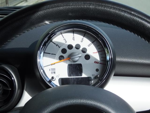 ＭＩＮＩ クーパー　クラブマン　新品ＰＯＤＩＵＭオリジナルリフトアップキット・新品ヘッドライトレンズ・ヘッドライトインナーチッピング塗装・新品ブロックタイヤ・１５ｉｎブラックホイール・ナビバックカメラ・可倒式ショートアンテナ・ＥＴＣ（67枚目）