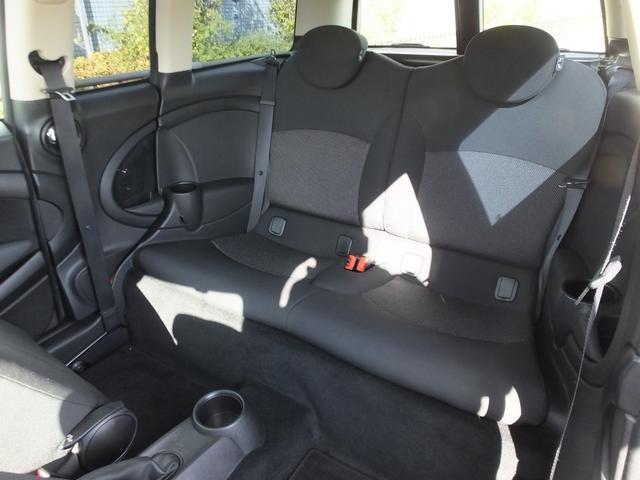 ＭＩＮＩ クーパー　クラブマン　新品ＰＯＤＩＵＭオリジナルリフトアップキット・新品ヘッドライトレンズ・ヘッドライトインナーチッピング塗装・新品ブロックタイヤ・１５ｉｎブラックホイール・ナビバックカメラ・可倒式ショートアンテナ・ＥＴＣ（69枚目）