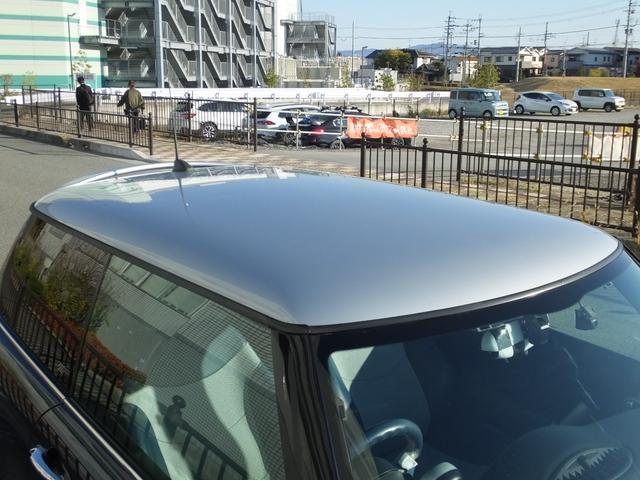 ＭＩＮＩ クーパーＳ　チェックメイト　特別限定仕様車・クロノメーターパッケージ・専用装備品・ｃａｒｒｏｚｚｅｒｉａ製Ｂｌｕｅｔｏｏｔｈ接続対応地デジナビ・バックカメラ・チェッカールームミラーカバー・１７ｉｎＡＷ・ボンネットデカール・ＥＴＣ（17枚目）