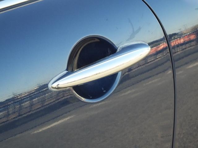 ＭＩＮＩ クーパーＳ　チェックメイト　特別限定仕様車・クロノメーターパッケージ・専用装備品・ｃａｒｒｏｚｚｅｒｉａ製Ｂｌｕｅｔｏｏｔｈ接続対応地デジナビ・バックカメラ・チェッカールームミラーカバー・１７ｉｎＡＷ・ボンネットデカール・ＥＴＣ（41枚目）