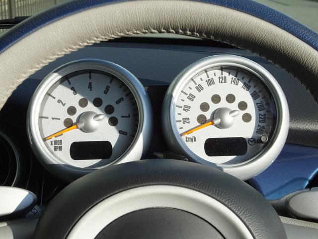 ＭＩＮＩ クーパーＳ　チェックメイト　特別限定仕様車・クロノメーターパッケージ・専用装備品・ｃａｒｒｏｚｚｅｒｉａ製Ｂｌｕｅｔｏｏｔｈ接続対応地デジナビ・バックカメラ・チェッカールームミラーカバー・１７ｉｎＡＷ・ボンネットデカール・ＥＴＣ（71枚目）