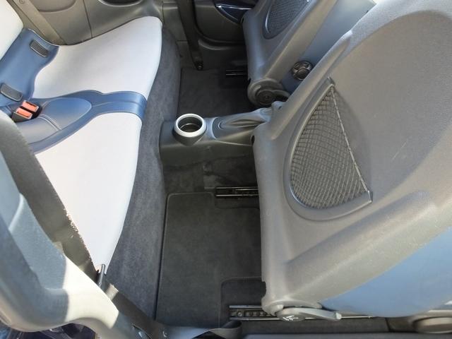 ＭＩＮＩ クーパーＳ　チェックメイト　特別限定仕様車・クロノメーターパッケージ・専用装備品・ｃａｒｒｏｚｚｅｒｉａ製Ｂｌｕｅｔｏｏｔｈ接続対応地デジナビ・バックカメラ・チェッカールームミラーカバー・１７ｉｎＡＷ・ボンネットデカール・ＥＴＣ（75枚目）